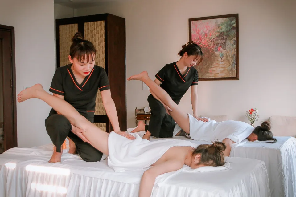 Đá nóng massage